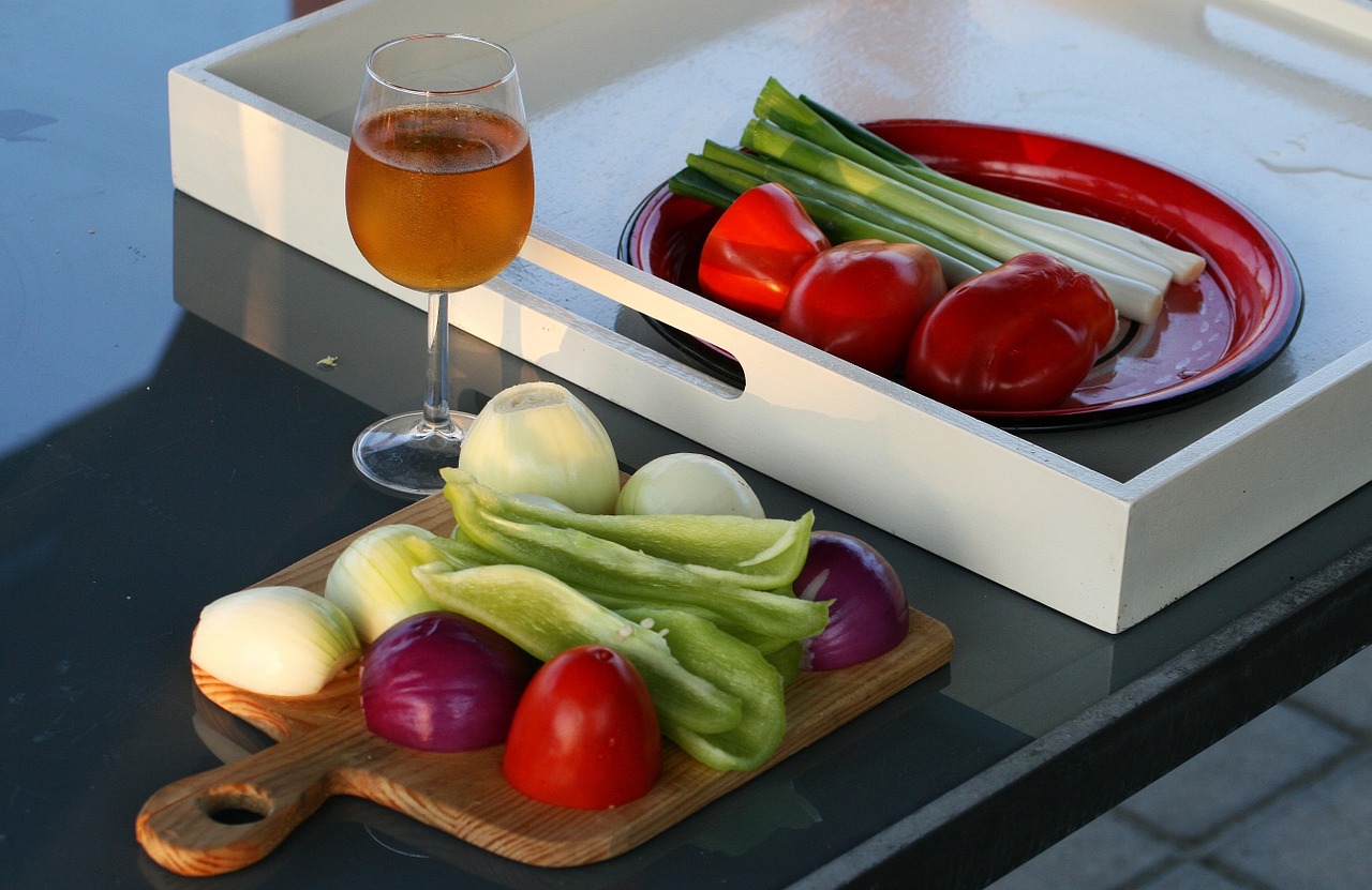 Vino de guisar ¿Cuál elegir para que tus platos mejoren?